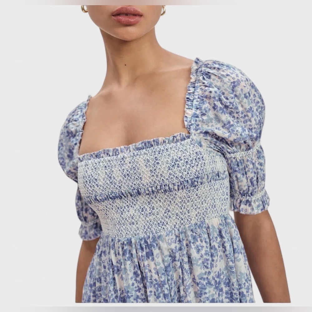 Reformation Dione Maddie Blue Floral Smocked Mini Dress Size 4 NWT - Picture 4 of 12